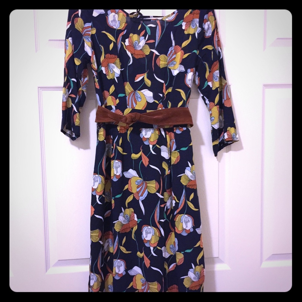 Retro dress size M NWT